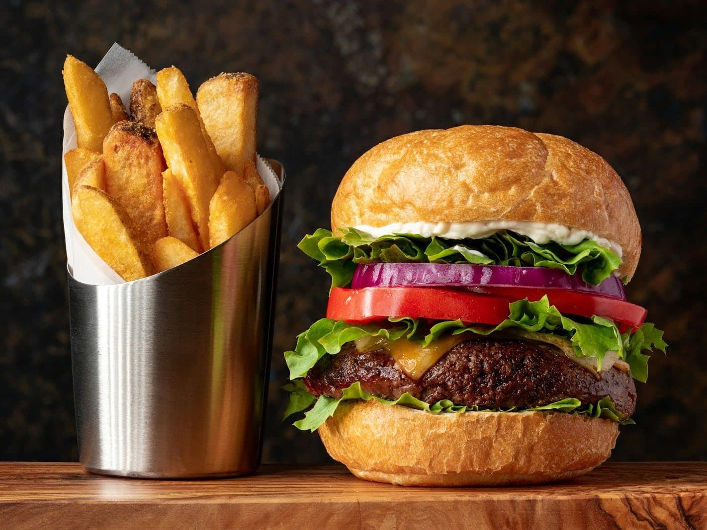 Hamburguesa con patatas fritas